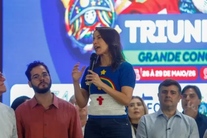 Raquel Lyra reúne prefeitos e vereadores no Sertão e reforça parceria com municípios