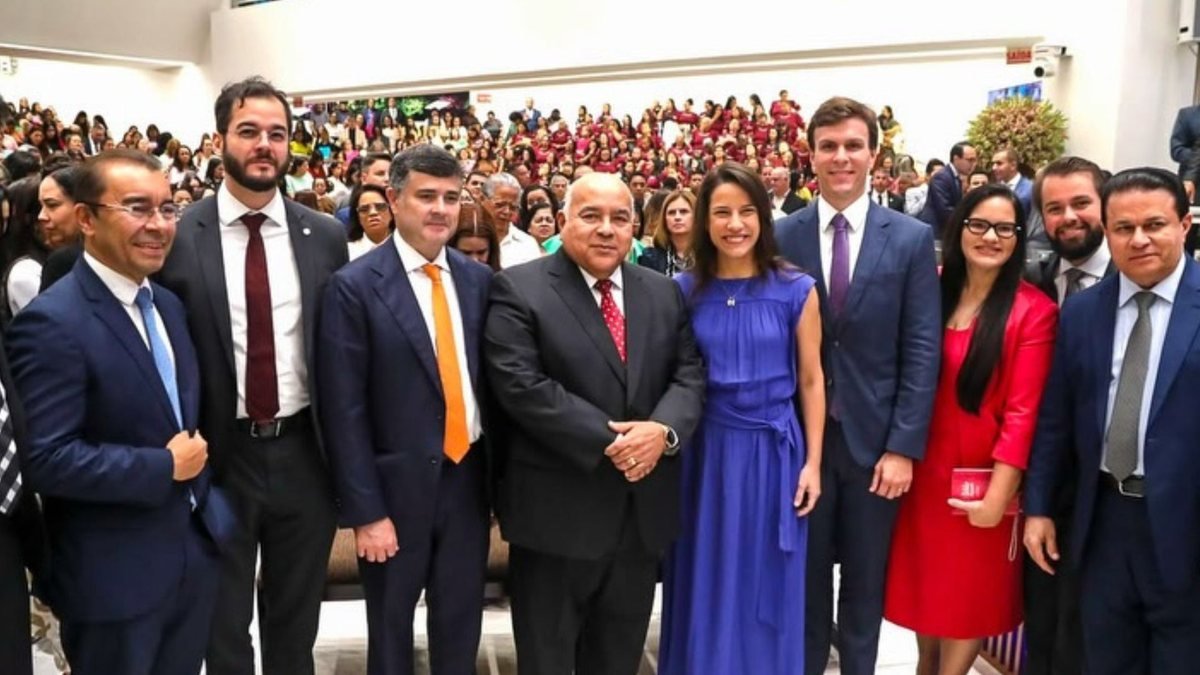 Disputa entre Miguel Coelho e Eduardo da Fonte esquenta após rumores de declaração de Raquel Lyra Disputa entre Miguel Coelho e Eduardo da Fonte esquenta após rumores de declaração de Raquel Lyra