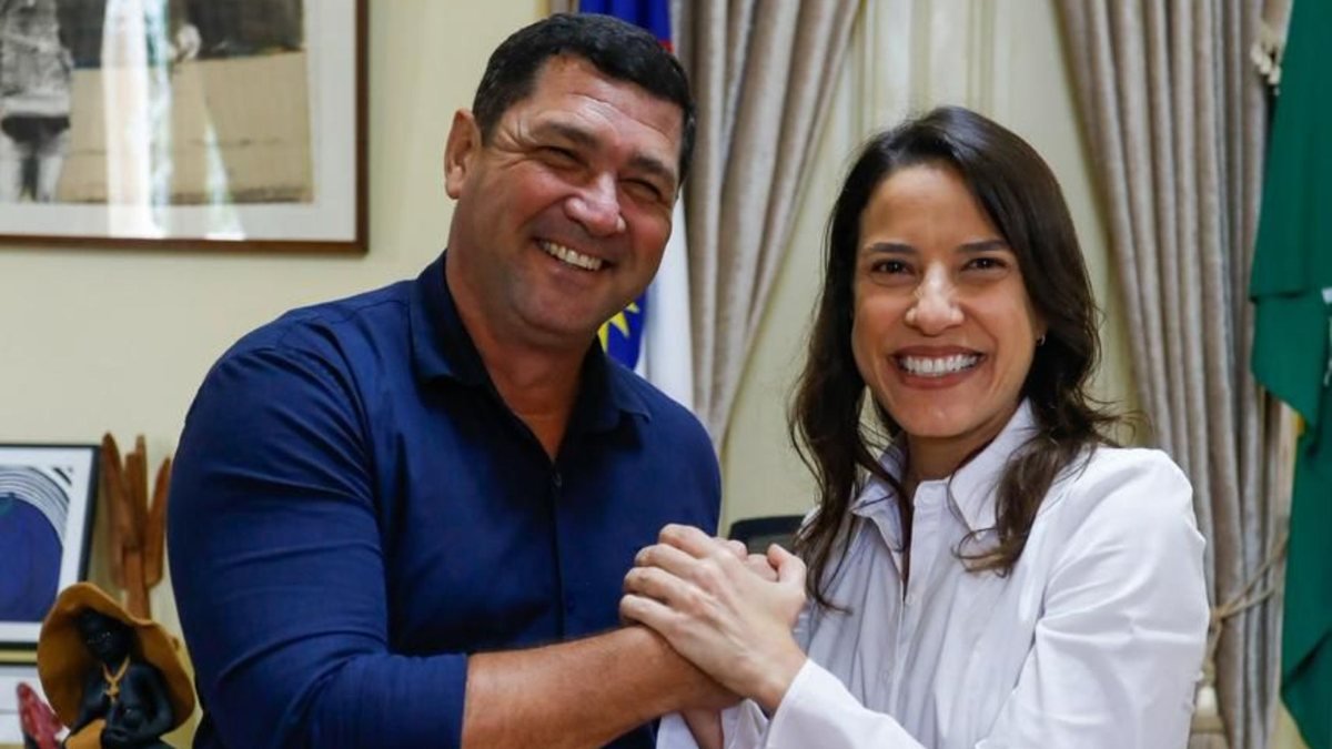 Mais um prefeito deixa o PSB e se filia ao PSD de Raquel Lyra