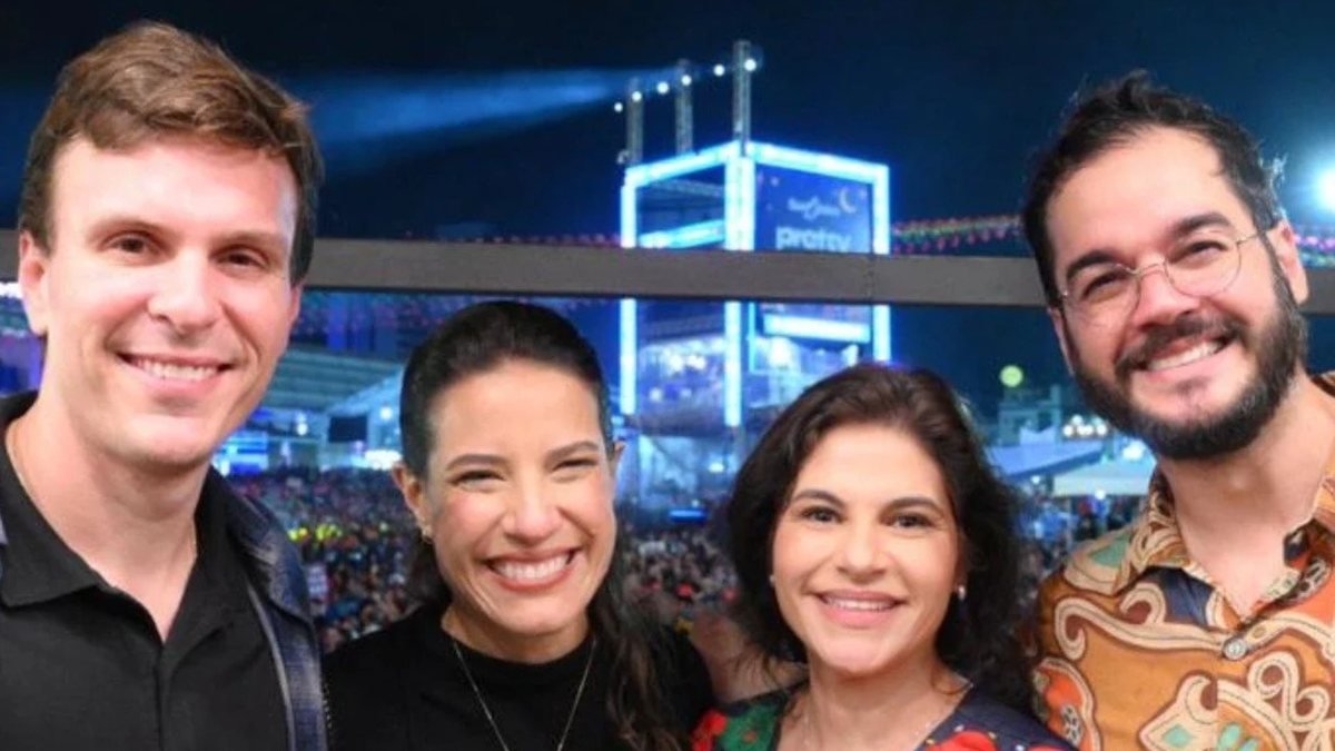 Após reforço de Túlio Gadelha a Miguel Coelho, deputado afirma que escolha é de Raquel Lyra Após reforço de Túlio Gadelha a Miguel Coelho, deputado afirma que escolha é de Raquel Lyra