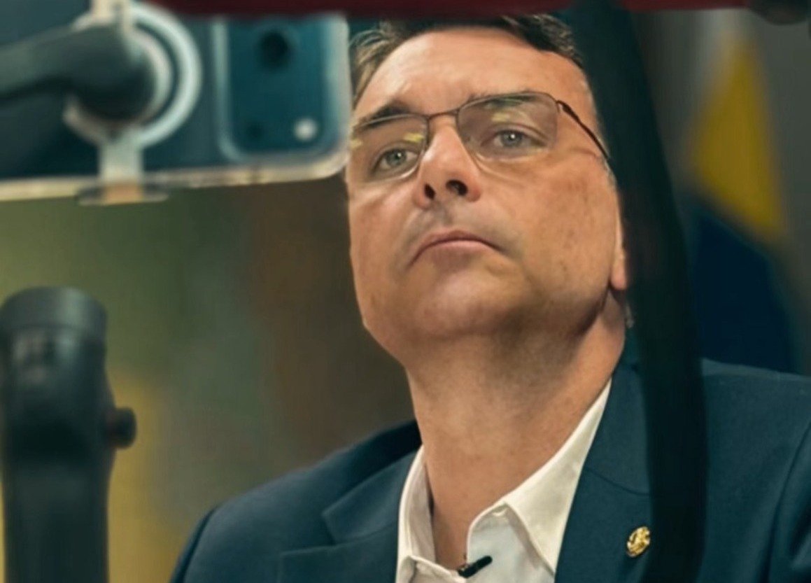 ‘Vamos reduzir a maioridade penal e aprovar castração química para estuprador’, diz Flávio Bolsonaro