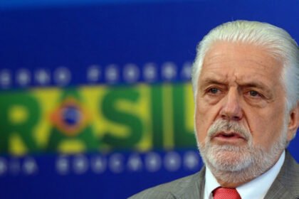 Caso Master: PF cumpre buscas contra Jaques Wagner, líder do Governo Lula no Senado Caso Master: PF cumpre buscas contra Jaques Wagner, líder do Governo Lula no Senado
