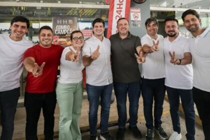 Caminhada de João Campos em Paulista reúne lideranças da Frente Popular