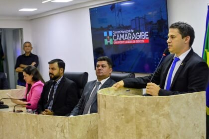 Paulo André propõe redução do ISS para fortalecer o comércio e atrair novas empresas para Camaragibe Paulo André propõe redução do ISS para fortalecer o comércio e atrair novas empresas para Camaragibe