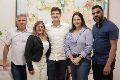 João Campos recebe lideranças de Ferreiros e fortalece base do PSB na Mata Norte João Campos recebe lideranças de Ferreiros e fortalece base do PSB na Mata Norte