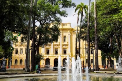 Governo de Pernambuco autoriza concurso com 5.337 vagas para Segurança, Saúde e UPE Governo de Pernambuco autoriza concurso com 5.337 vagas para Segurança, Saúde e UPE