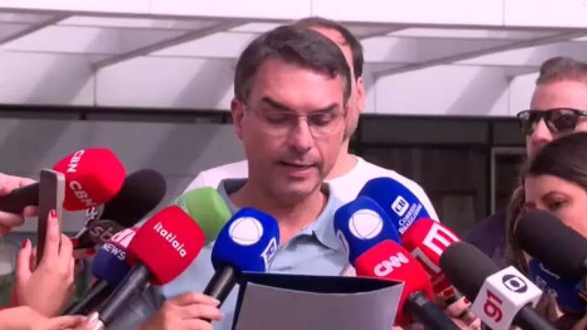 União Progressista decide ficar neutra na disputa presidencial e frustra Flávio Bolsonaro União Progressista decide ficar neutra na disputa presidencial e frustra Flávio Bolsonaro