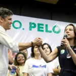 Raquel Lyra evita imprensa para não falar sobre indefinição entre Eduardo da Fonte e Miguel Coelho Raquel Lyra evita imprensa para não falar sobre indefinição entre Eduardo da Fonte e Miguel Coelho
