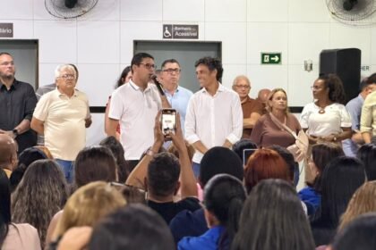 Diego reúne lideranças políticas e populares para apresentar pré-candidatos a deputado estadual e federal em Camaragibe Diego reúne lideranças políticas e populares para apresentar pré-candidatos a deputado estadual e federal em Camaragibe