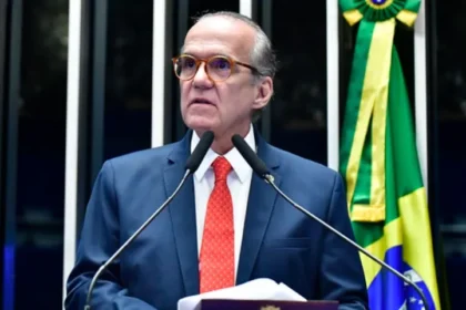 Fernando Dueire se manifesta após ficar fora da chapa de Raquel Lyra Fernando Dueire se manifesta após ficar fora da chapa de Raquel Lyra