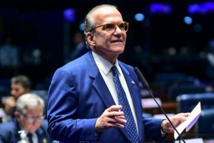 Fernando Dueire rompe o silêncio após definição da chapa de Raquel Lyra Fernando Dueire rompe o silêncio após definição da chapa de Raquel Lyra