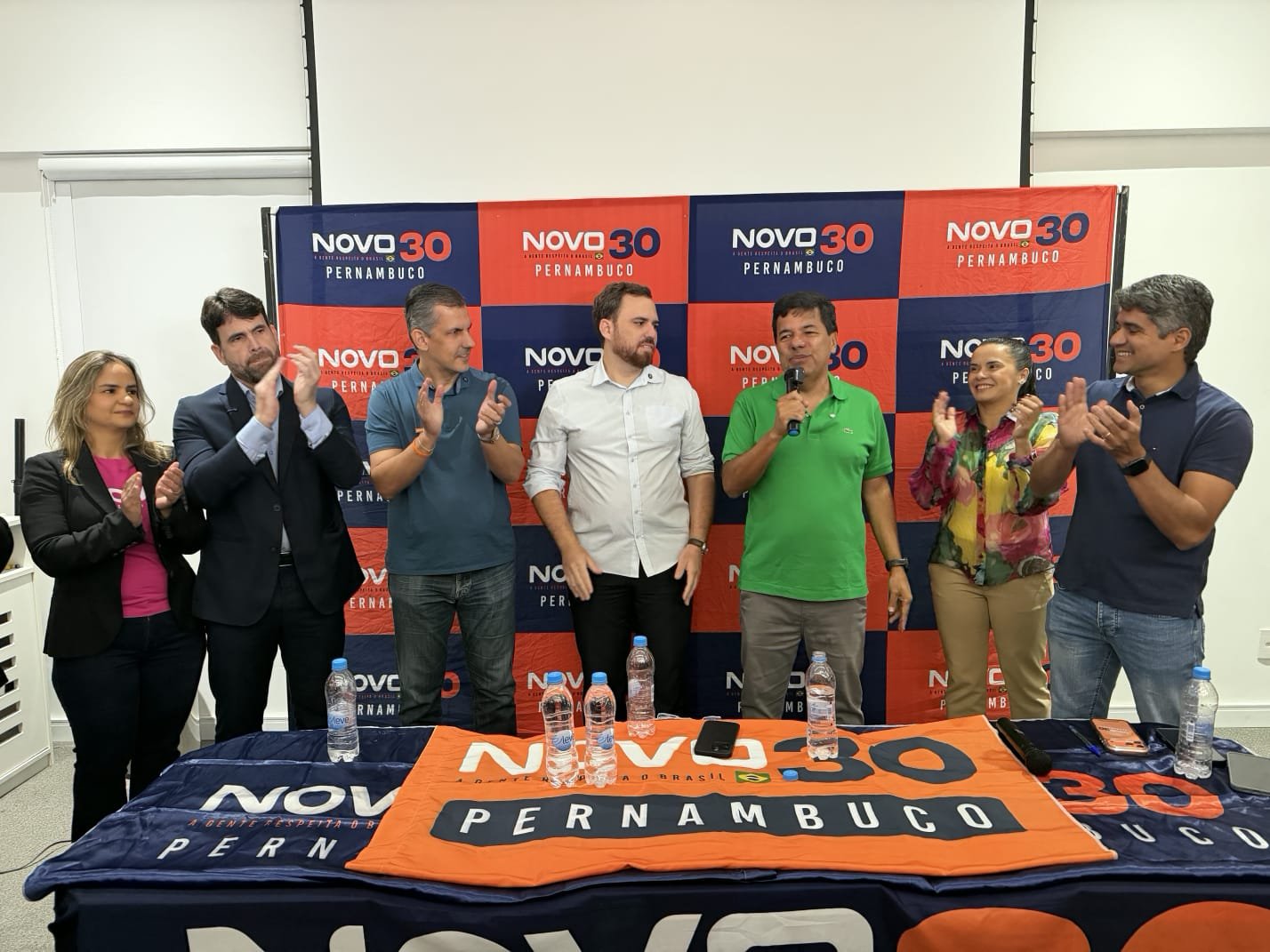 Com apoio do NOVO, Mendonça amplia alianças e fortalece candidatura ao Senado em Pernambuco