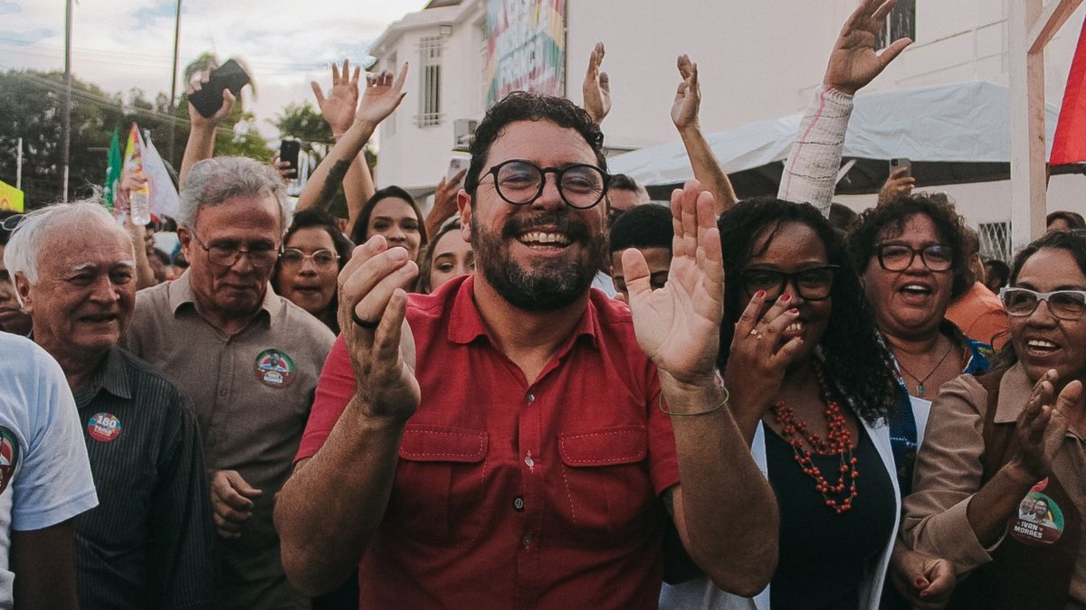 Acordo nacional pressiona desistência de Ivan Moraes, que reafirma seu nome ao Governo de Pernambuco Acordo nacional pressiona desistência de Ivan Moraes, que reafirma seu nome ao Governo de Pernambuco