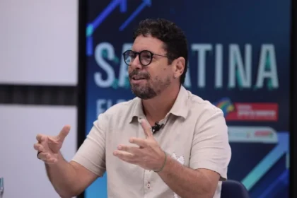 Ivan Moraes critica João Campos, cobra Raquel por apoio a Lula e defende tarifa zero na sabatina do SJCC