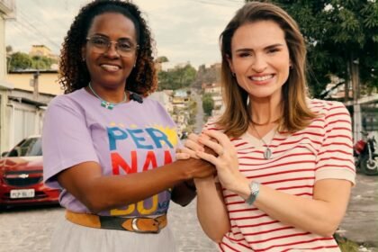 Marília recebe apoio da vice-prefeita de Camaragibe Marília recebe apoio da vice-prefeita de Camaragibe