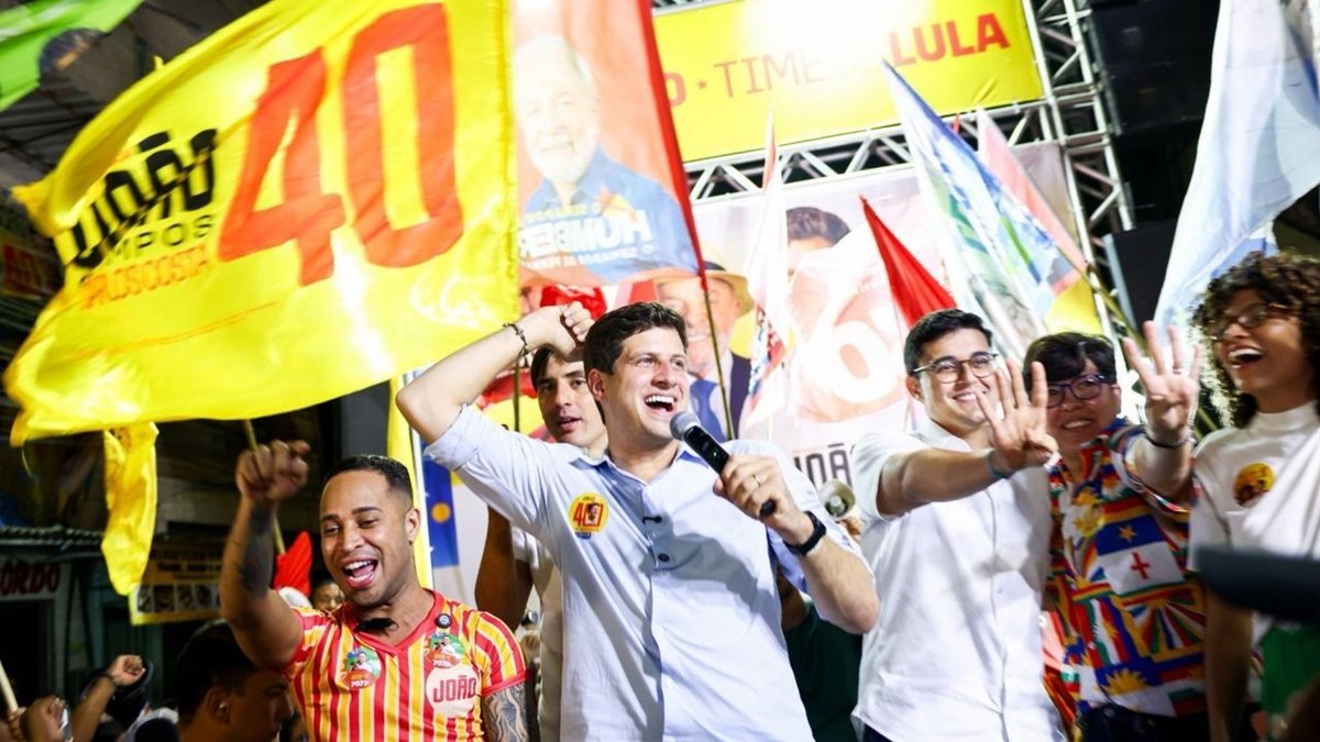 João Campos diz que não transformará disputa eleitoral em uma guerra de ataques e alfineta Raquel Lyra João Campos diz que não transformará disputa eleitoral em uma guerra de ataques e alfineta Raquel Lyra