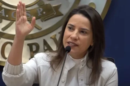 Raquel aciona polícias Federal e Civil após ataques espalhados pelo Recife Raquel aciona polícias Federal e Civil após ataques espalhados pelo Recife