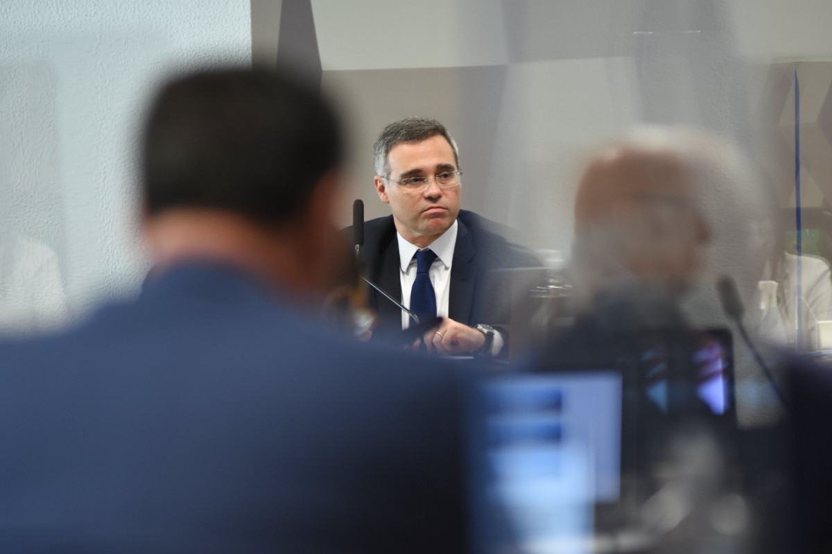 PT pede à PGR para tirar Mendonça da relatoria do caso Master no STF
