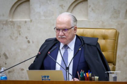 Fachin cita ‘medidas cabíveis’ nos próximos dias sobre Alexandre de Moraes