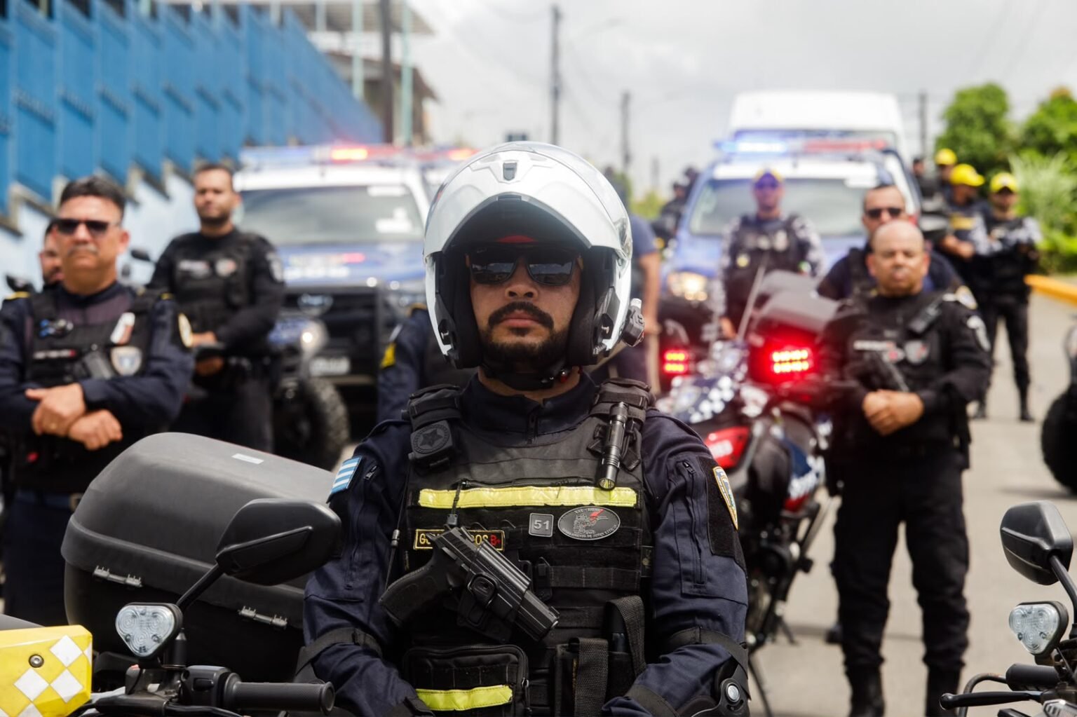 Lula Cabral entrega 17 novas viaturas e reforça estrutura da Guarda Municipal do Cabo