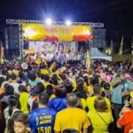 João Campos reúne Joaquim Lapa, Cássia do Moinho e Botafogo em ato em Carpina João Campos reúne Joaquim Lapa, Cássia do Moinho e Botafogo em ato em Carpina