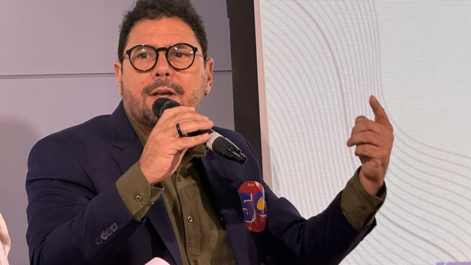 Justiça autoriza Ivan Moraes a participar de debate da TV Nova Justiça autoriza Ivan Moraes a participar de debate da TV Nova