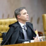 Mendonça liga para Fachin e cobra medidas sobre decisão de Dino Mendonça liga para Fachin e cobra medidas sobre decisão de Dino